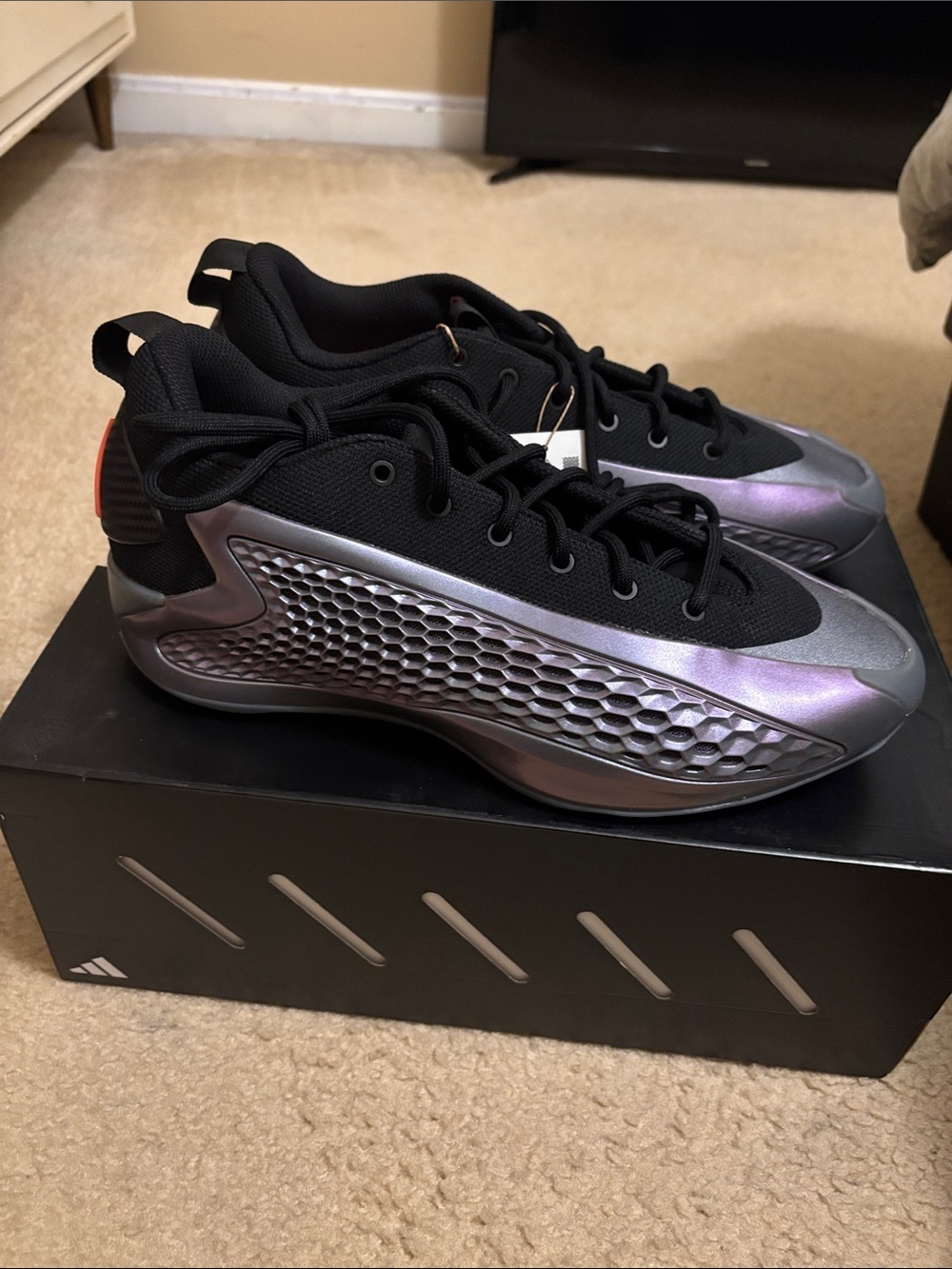 ‼️BNIB‼️adidas Anthony Edward’s low iron sharpens - Picture 2 of 4